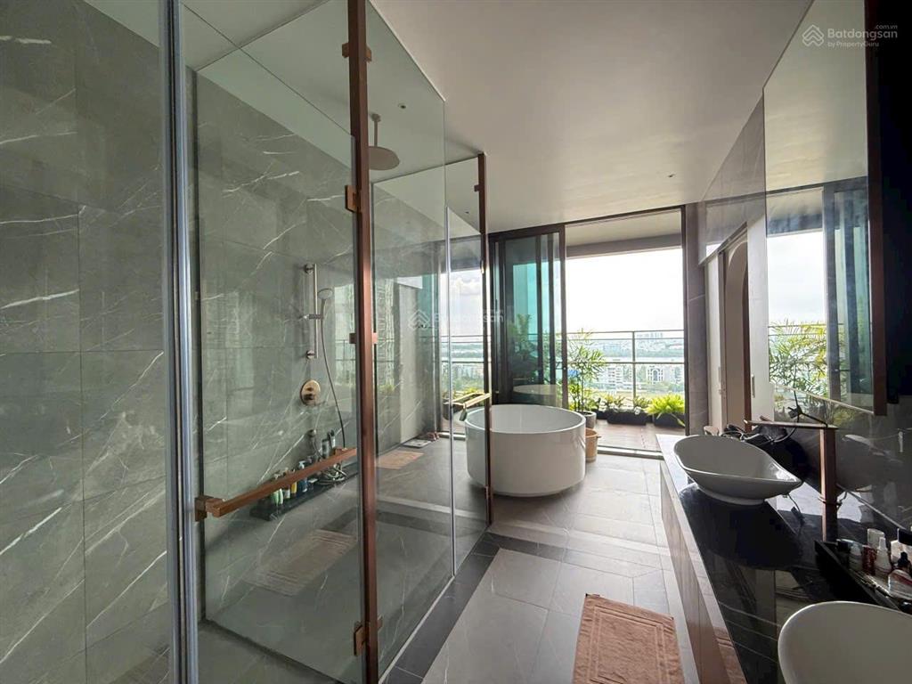 Căn define 4pn 325m2 đầy đủ nội thất, view sông sg. giá 45 tỷ.  0901 858 *** trần hải