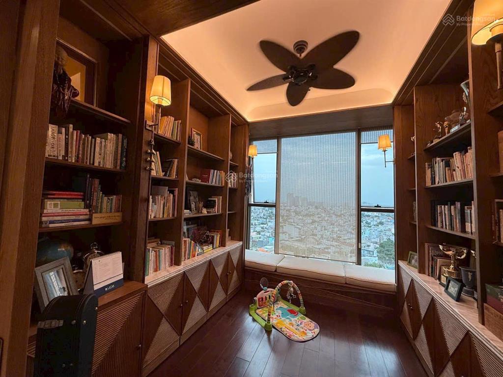 Căn define 4pn 325m2 đầy đủ nội thất, view sông sg. giá 45 tỷ.  0901 858 *** trần hải