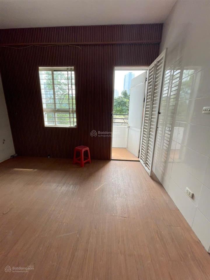 Cần bán căn hộ b10 nam trung yên dt 69m2 thiết kế 2 ngủ sẵn sổ đỏ. giá 5,91 tỷ 0948 886 ***