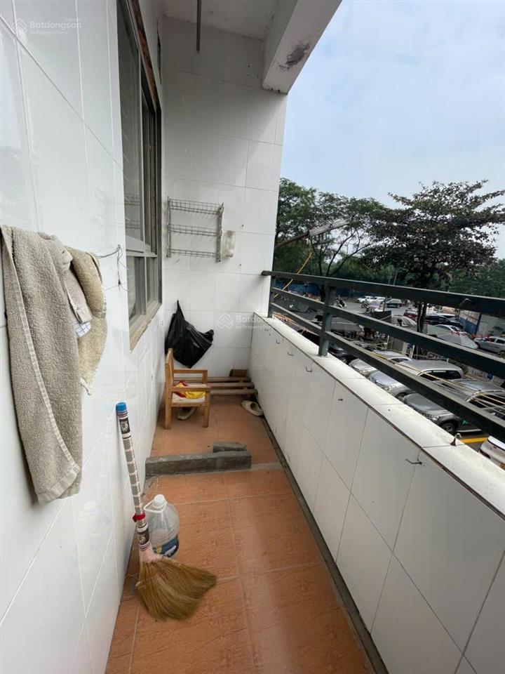 Cần bán căn hộ b10 nam trung yên dt 69m2 thiết kế 2 ngủ sẵn sổ đỏ. giá 5,91 tỷ 0948 886 ***