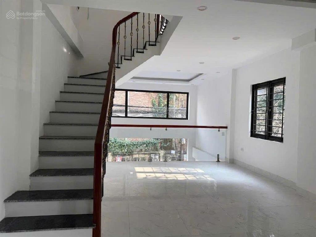 Bán căn góc ngay kđt xa la  văn quán ô ô ngủ trong nhà kinh doanh 40m2x5 tầng  mt 4.2m, 7tỷ