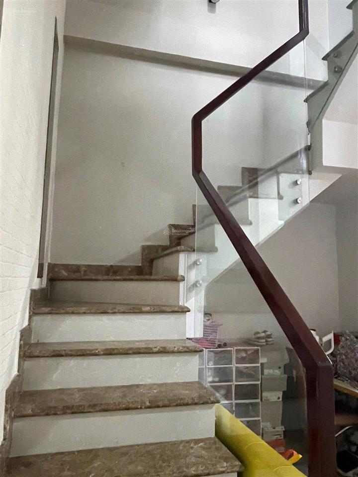 Cần bán nhà mt trần văn sắc, thảo điền, q2. giá chủ ký gửi 6tỷ770 còn tl ra lộc