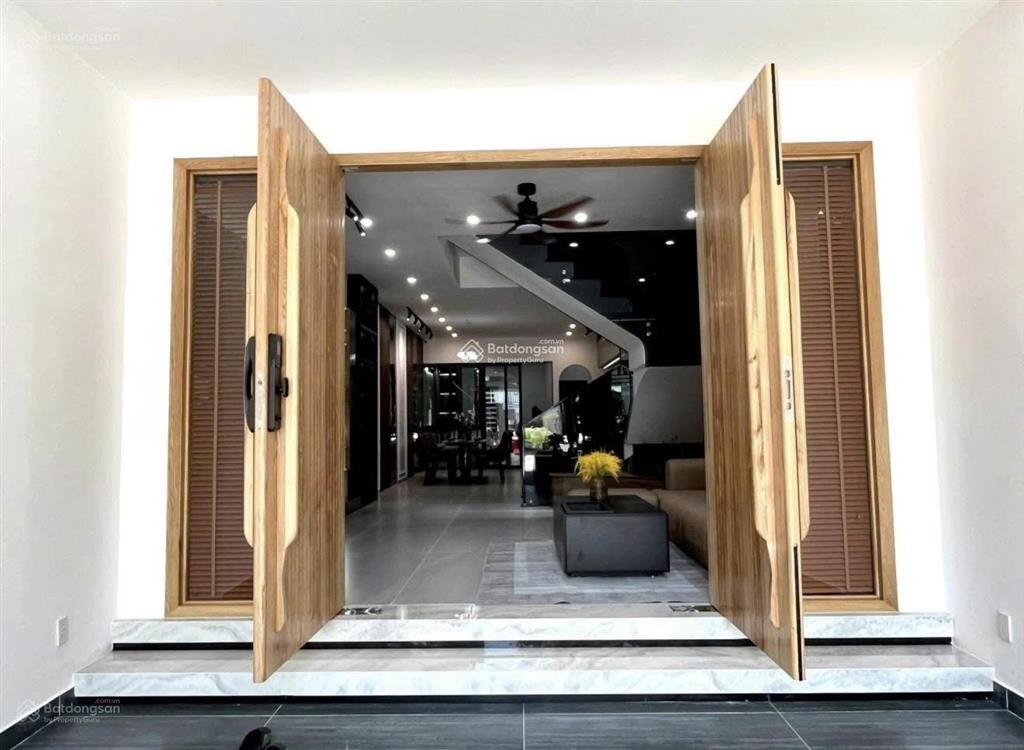 Cô nga chính chủ cần bán nhà hẻm oto mai xuân thưởng, q6. giá 3tỷ150 còn tl cho khách thiện chí