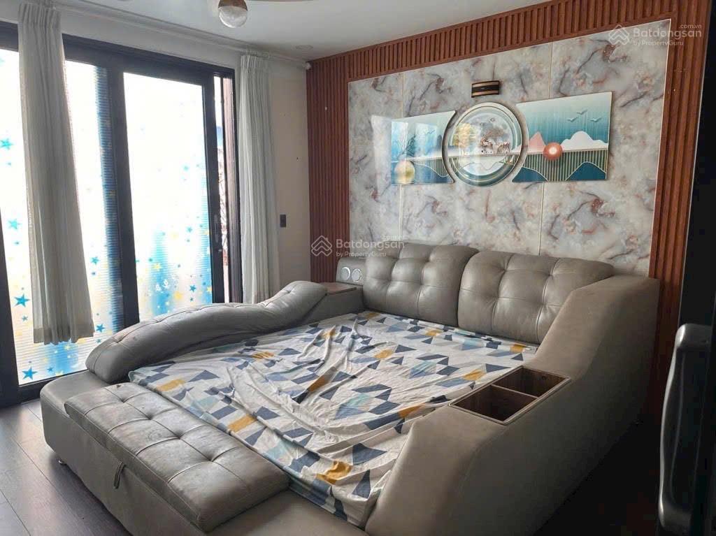 Siêu phẩm villa mặt tiền đường nguyễn cừ , thảo điền, quận 2 (dt hơn 140m2). giá 6 tỷ 790 còn tl