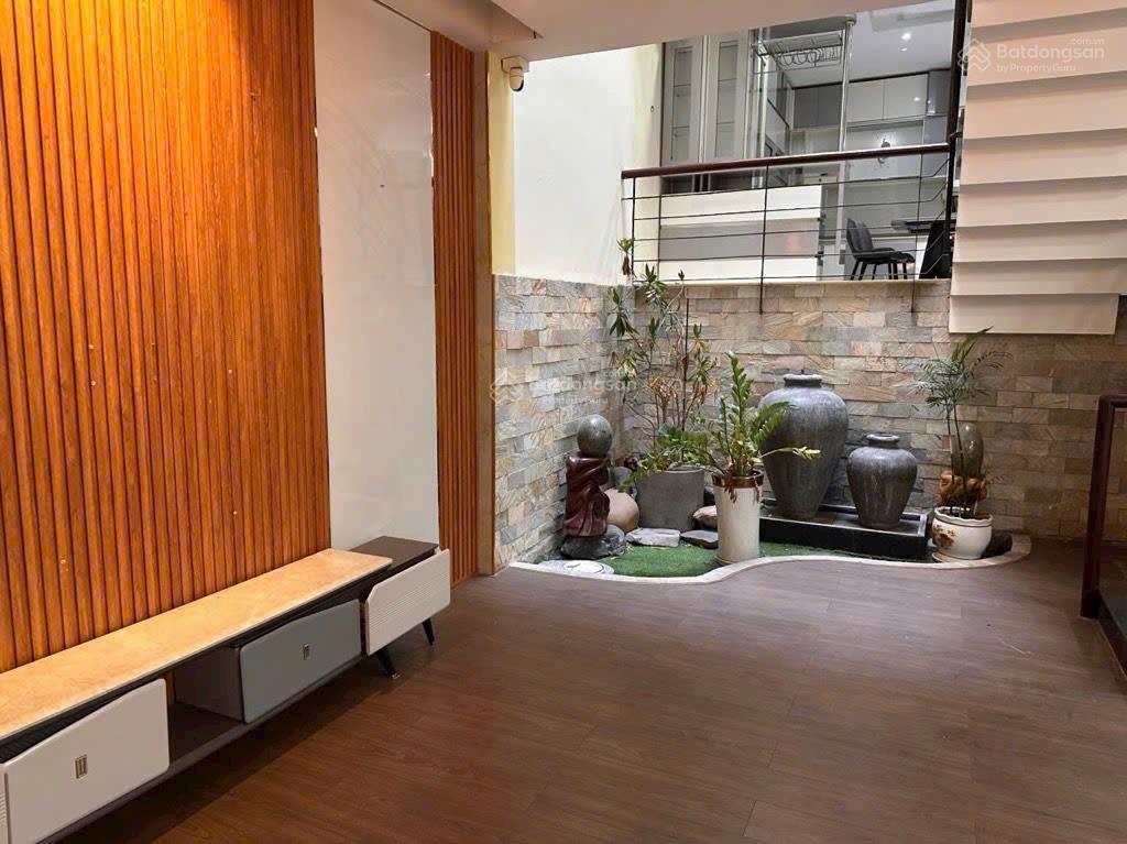 Siêu phẩm villa mặt tiền đường nguyễn cừ , thảo điền, quận 2 (dt hơn 140m2). giá 6 tỷ 790 còn tl