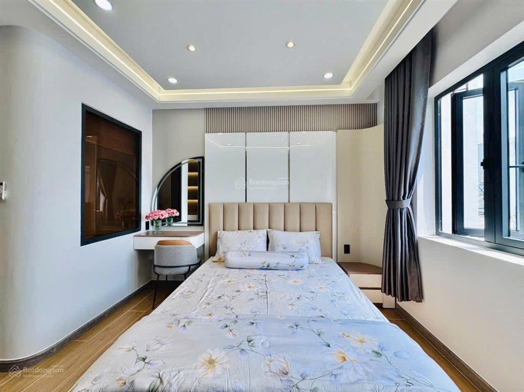 Cần bán nhanh siêu phẩm mtđ lò gốm, quận 6 (dt hơn 72m2). giá chỉ 3 tỷ 390 còn tl