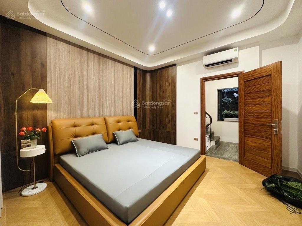 Bán nhà bạch mai  sát mặt phố  diện tích 50m x 6 tầng  full nội thất. giá bán 13.3 tỷ