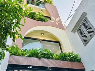 Mới về hàng ngay tân hưng, q5  giá 4,59 tỷ / 52m2. 1 trệt 3 lầu. đường 6m xe hơi. sổ hồng sẵn