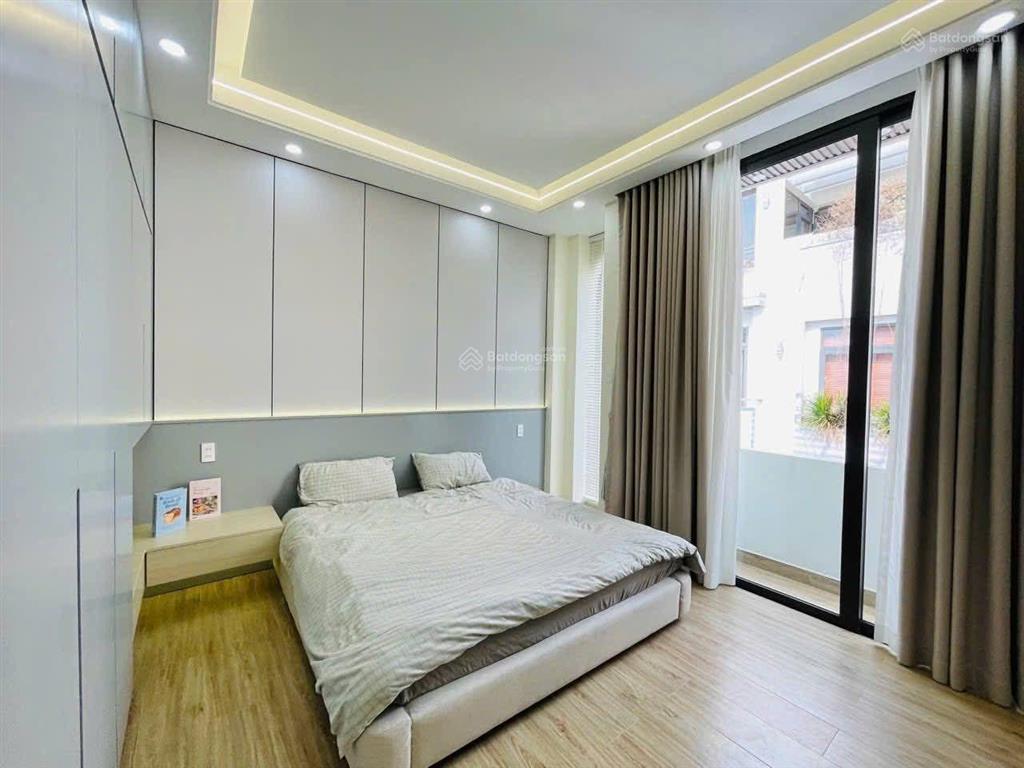 Nhà 3 lầu 76,8m2 hơn 4 tỏi đường ngô thị thu minh  tân bình. gần chợ phạm văn hai. thuê 24tr