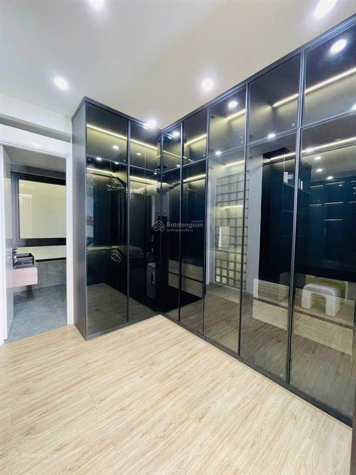 Nhà 3 lầu 76,8m2 hơn 4 tỏi đường ngô thị thu minh  tân bình. gần chợ phạm văn hai. thuê 24tr