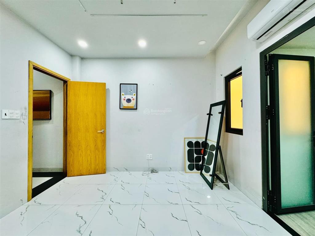 Bán nhanh nhà nguyễn biểuquận 5 đang cho thuê 29triệu/tháng. giá 4tỷ68/94,7m2 gần đại học sài gòn