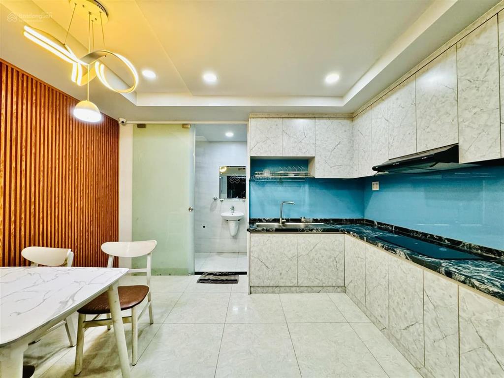 Bán nhanh nhà nguyễn biểuquận 5 đang cho thuê 29triệu/tháng. giá 4tỷ68/94,7m2 gần đại học sài gòn