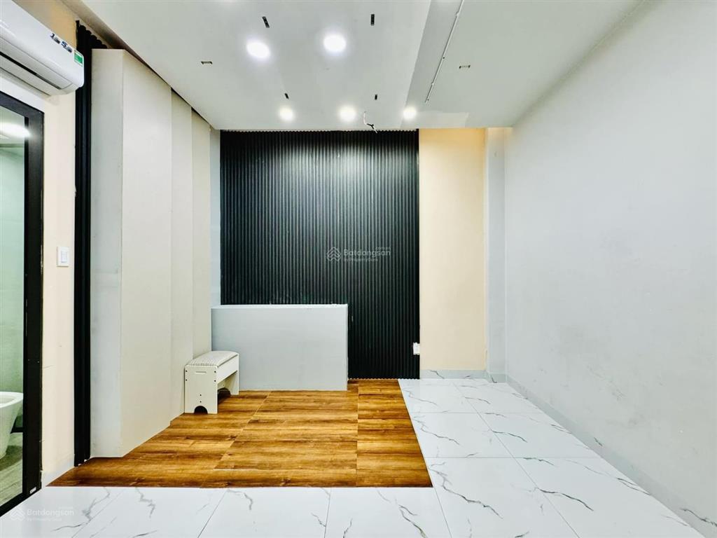 Bán nhanh nhà nguyễn biểuquận 5 đang cho thuê 29triệu/tháng. giá 4tỷ68/94,7m2 gần đại học sài gòn