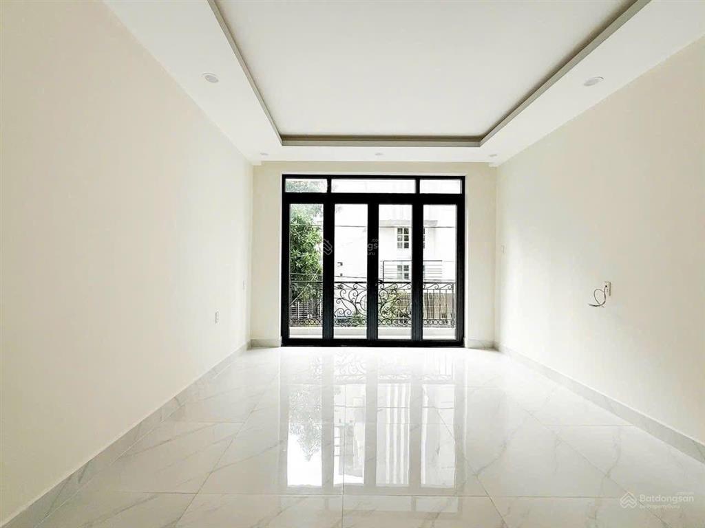 Thiện chí bán gấp nhà lý chính thắng quận 3. dt84,8m2/4tỷ290 gần chợ tân định 500m, đường ôtô 6m