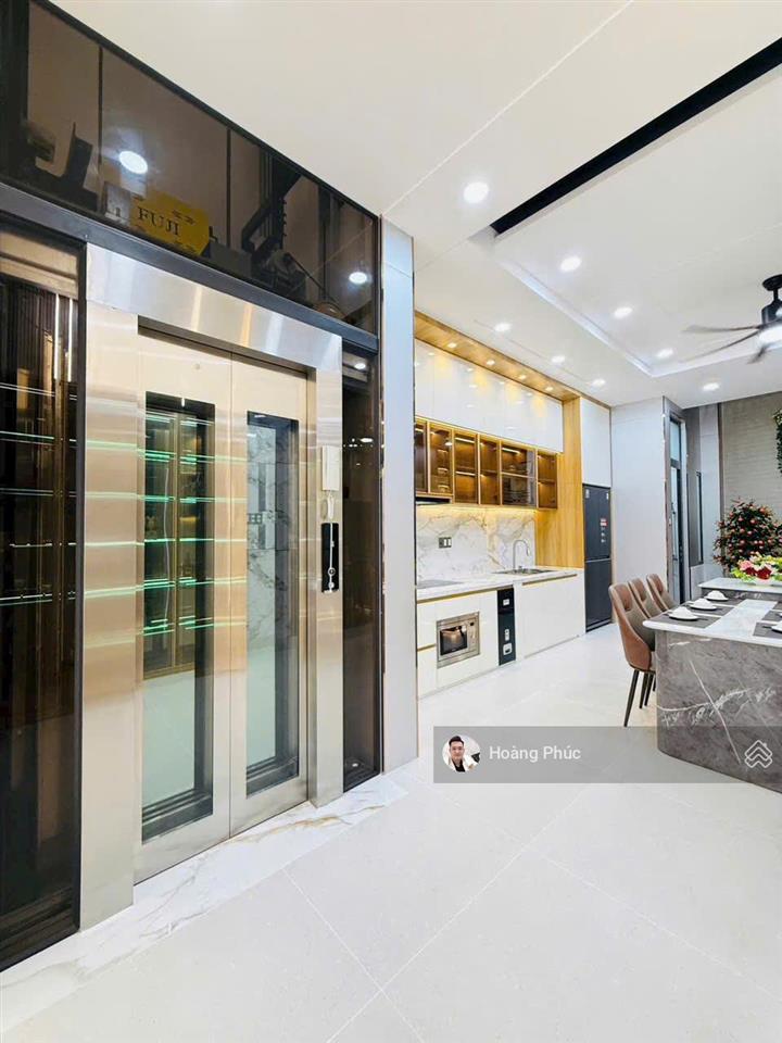 Nhà bán đường nguyễn đình chiểuq3 có gara ôtô, 4tỷ680/82m2, đang cho thuê 27tr, gần chợ vườn chuối