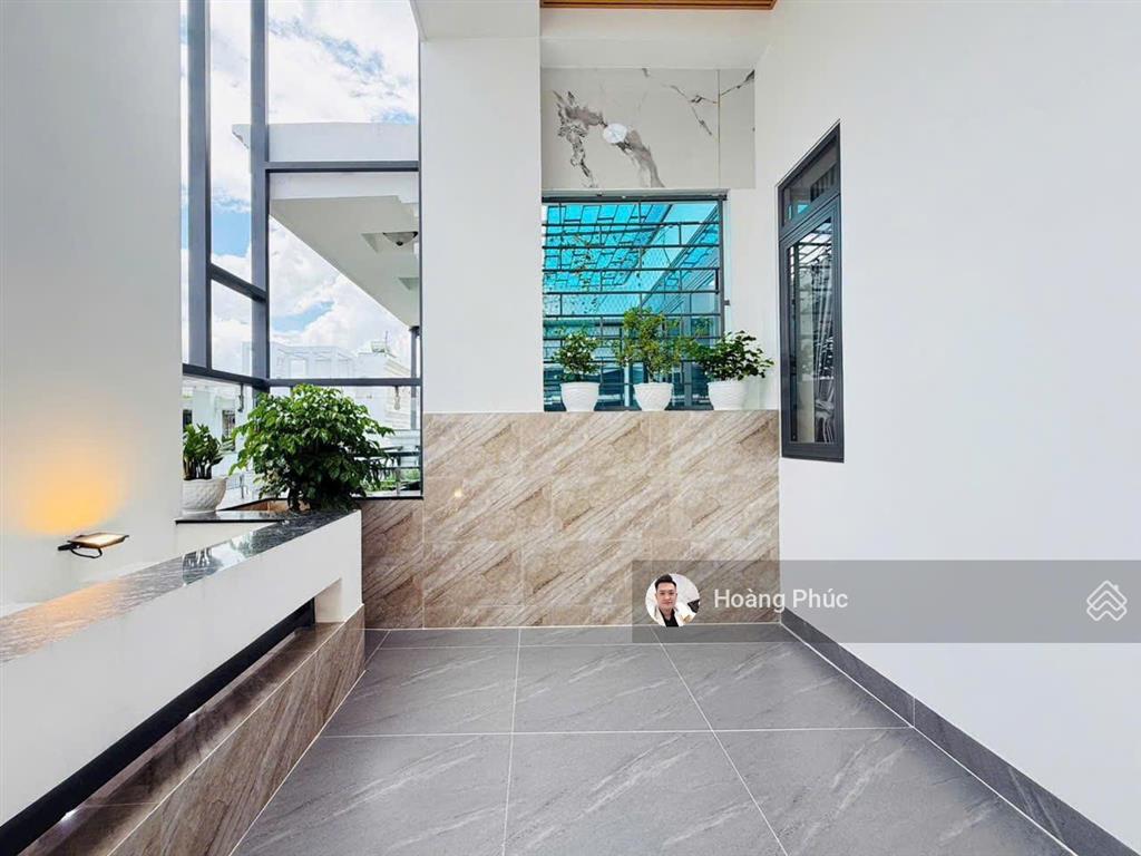 Nhà bán đường nguyễn đình chiểuq3 có gara ôtô, 4tỷ680/82m2, đang cho thuê 27tr, gần chợ vườn chuối