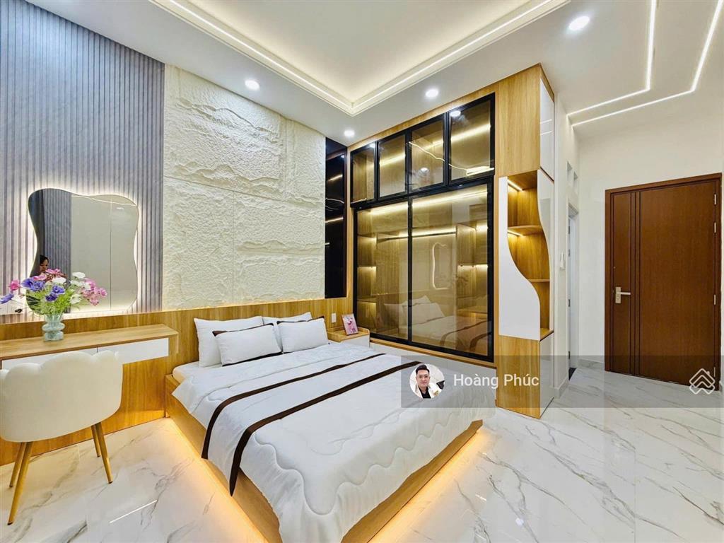 4tỷ375 cho một siêu phẩm 79m2 đường 6m lê quý đônq3, sát coopmart nguyễn đình chiểu, cho thuê 27tr