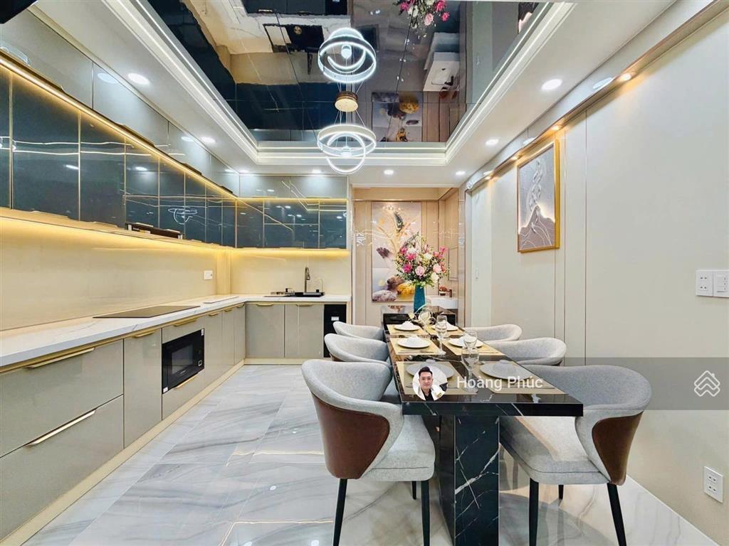 4tỷ375 cho một siêu phẩm 79m2 đường 6m lê quý đônq3, sát coopmart nguyễn đình chiểu, cho thuê 27tr