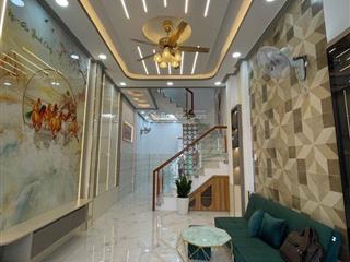 12399
trung tâm q6 nhà đẹp 3tang 4pn , hẽm oto thông, gần chợ , khu sầm uất q6. gia dưới 6ty.