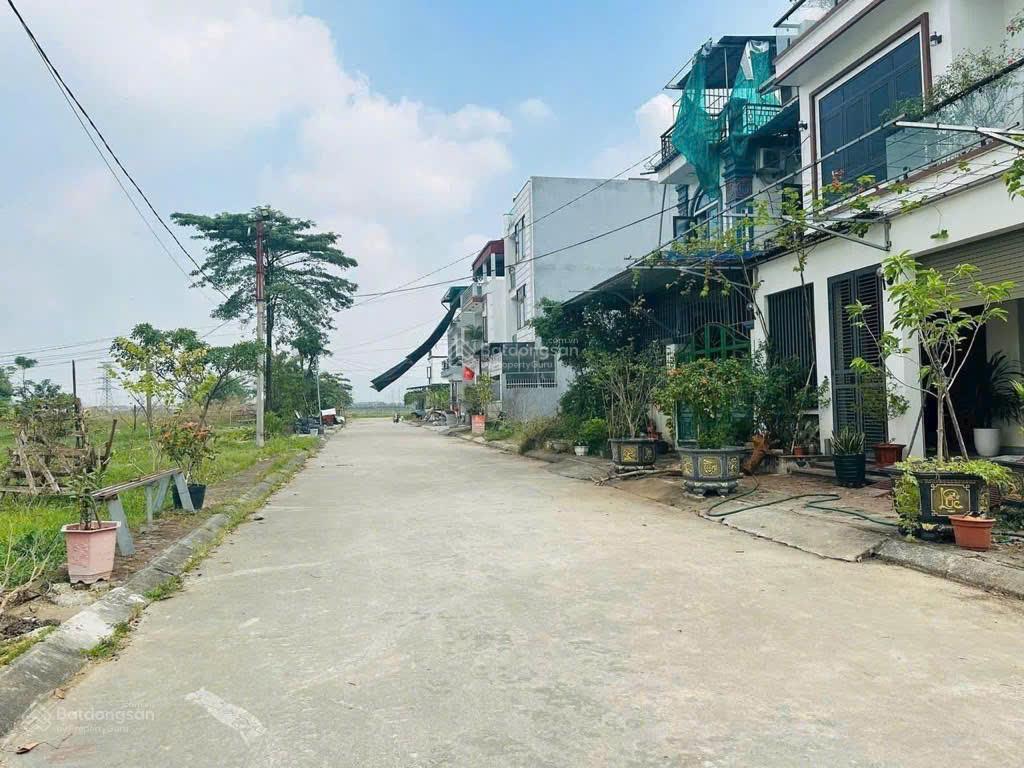 Lô đất 125m2 lô góc, bình yên, hoà lạc. sát tl 420, gần đh fpt,cnc, kinh doanh sầm uất. giá 3.1 tỷ