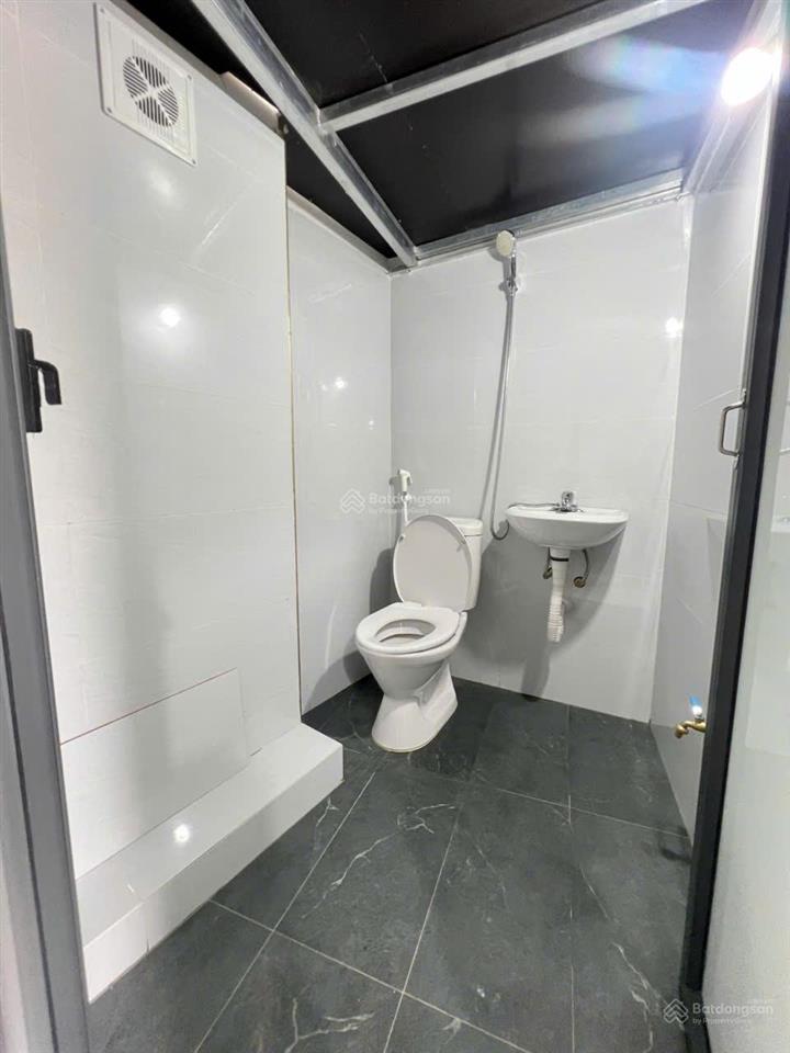 Cho thuê phòng 3,2tr, trọ mới full đồ có thang máy gần đại học công nghiệp, fpt, đông á