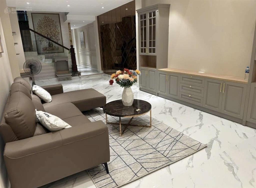 Cần bán nhà mt kinh doanh cho thuê  đinh công tráng  quận 1  giá 7,16tỷ/63m2  cho thuê 32tr/th