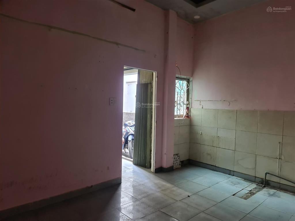 Nhỉnh 5tỷ có ngay nhà 2tầng 44m2 shr khu dân cư hiiện hữu nguyễn văn nguyễn ptân định quận 1 gần mt