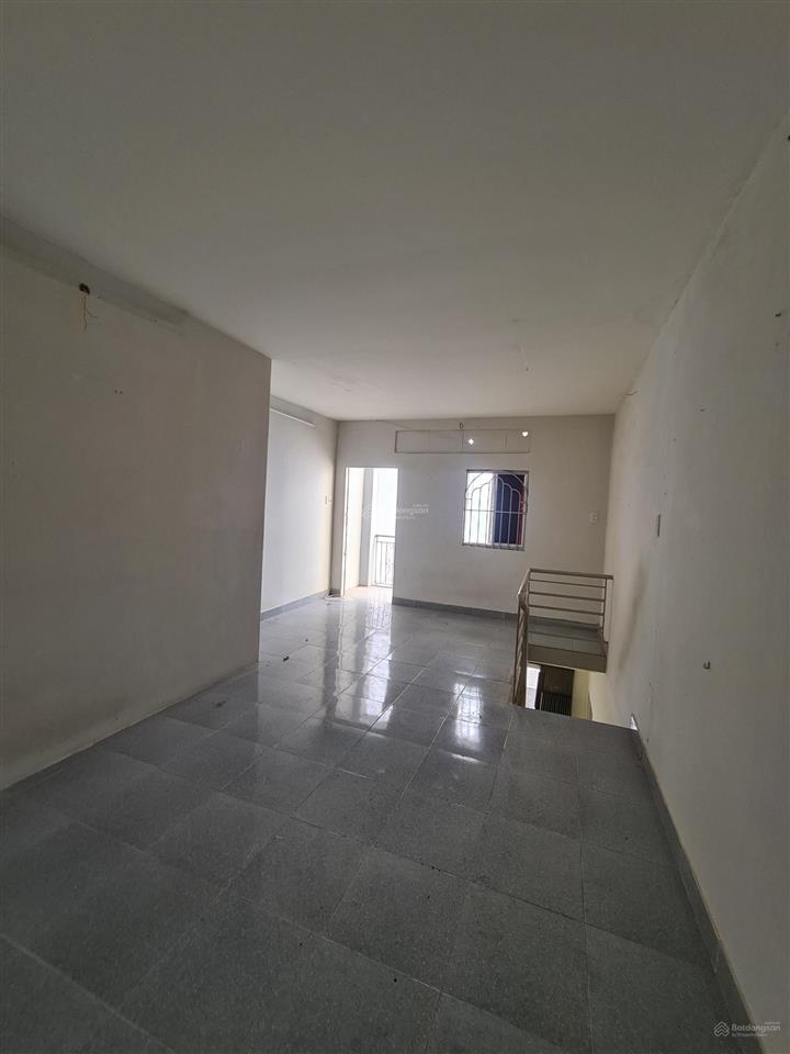 Nhỉnh 5tỷ có ngay nhà 2tầng 44m2 shr khu dân cư hiiện hữu nguyễn văn nguyễn ptân định quận 1 gần mt