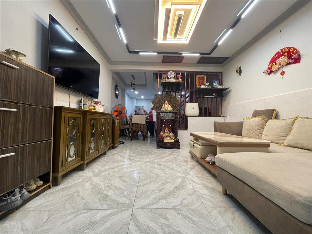 Chỉ 3,8tỷ có ngay căn nhà 3 tầng đẹp lung linh 44m2 shr khu dân cư hiện hữu phạm thế hiển p7 quận 8