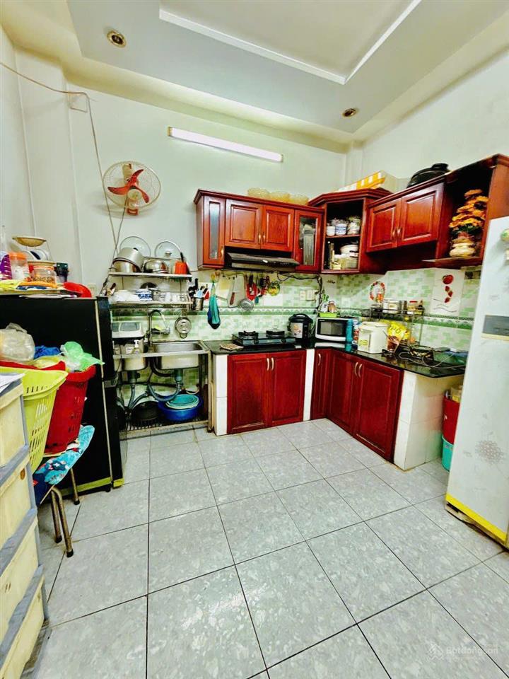 Chính chủ nhà 907/27c lò gốm, p5q6. hẻm xe tải. hh 2% + tặng ip17+ 01 hộp yến sào.