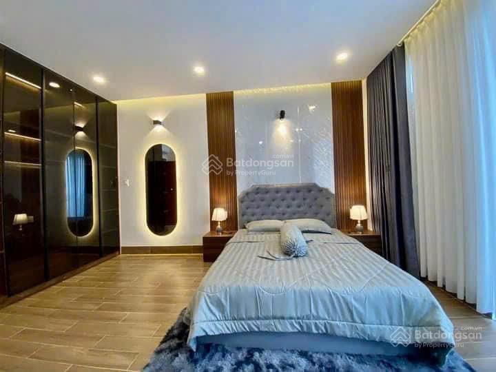 Chịu lỗ cần ra đi nhà trên đường đinh công tráng, quận 1.72,5m2.giá 7tỷ280.sổ sẵn