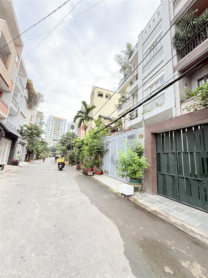 Biệt thự gò vấp, 1 đời chủ trong khu biệt thự osimi, an lộc nguyễn oanh, 250m2, 16.2x15m, 4t + hầm