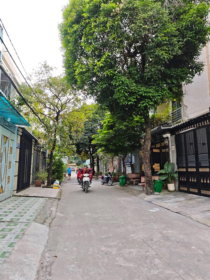Cô 6 bán nhà đường nguyễn gia trí, quận bình thạnh, giá 3,8 tỷ, dt gần 83m2, gần đại học hutech
