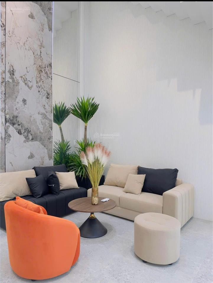 Bán nhà đ. phan văn trị, quận 5, giá 4 tỷ, dt 85m2 công nhận, gần đại học sài gòn, cho thuê 22tr/th