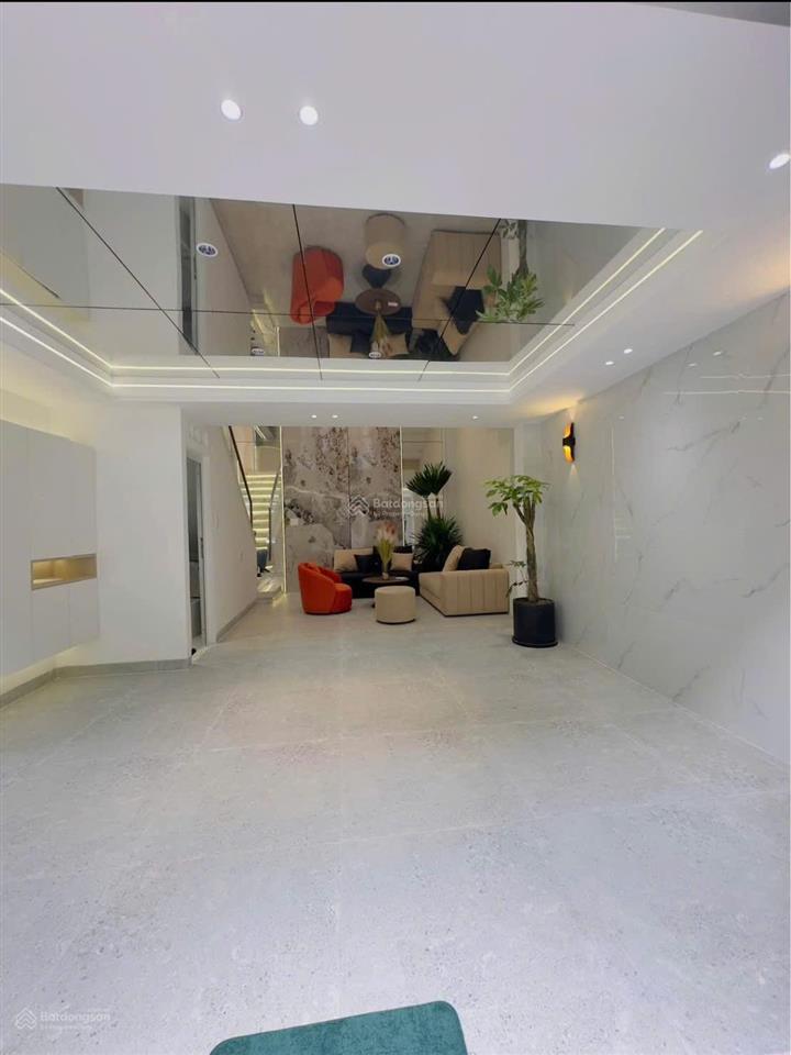 Bán nhà đ. phan văn trị, quận 5, giá 4 tỷ, dt 85m2 công nhận, gần đại học sài gòn, cho thuê 22tr/th