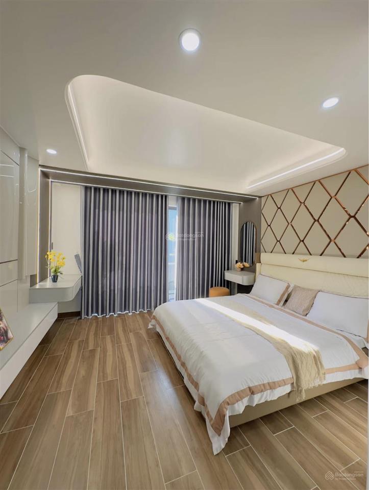 Bán nhà đ. xuân thủy, q2, giá 4,6 tỷ, còn hđ thuê hơn 24 tr/tháng, gần ga metro thảo điền