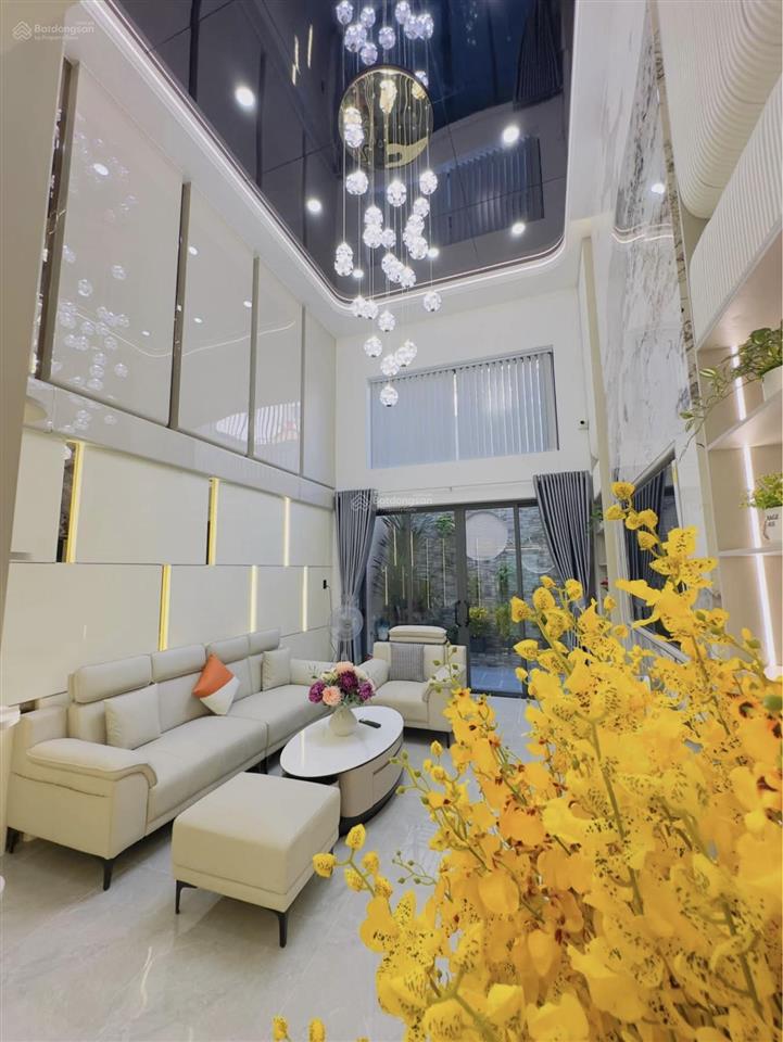 Bán nhà đ. xuân thủy, q2, giá 4,6 tỷ, còn hđ thuê hơn 24 tr/tháng, gần ga metro thảo điền