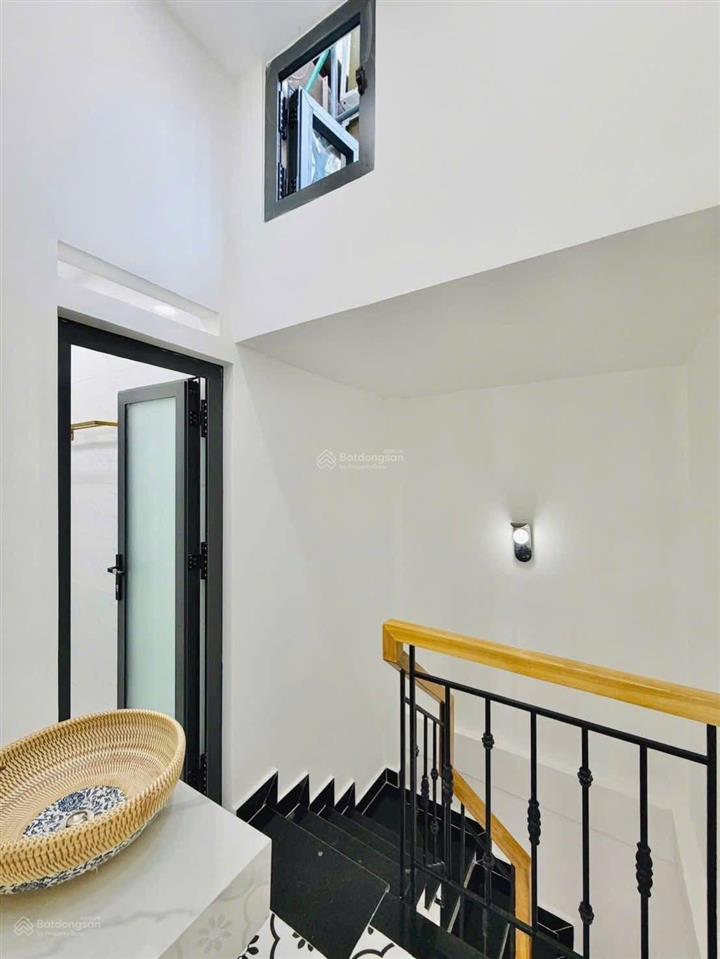 Nhà nhỏ mà xịn phú nhuận, 63m2, 3,98 tỷ, hđ thuê 16tr/tháng, cách cầu bông hơn 1km