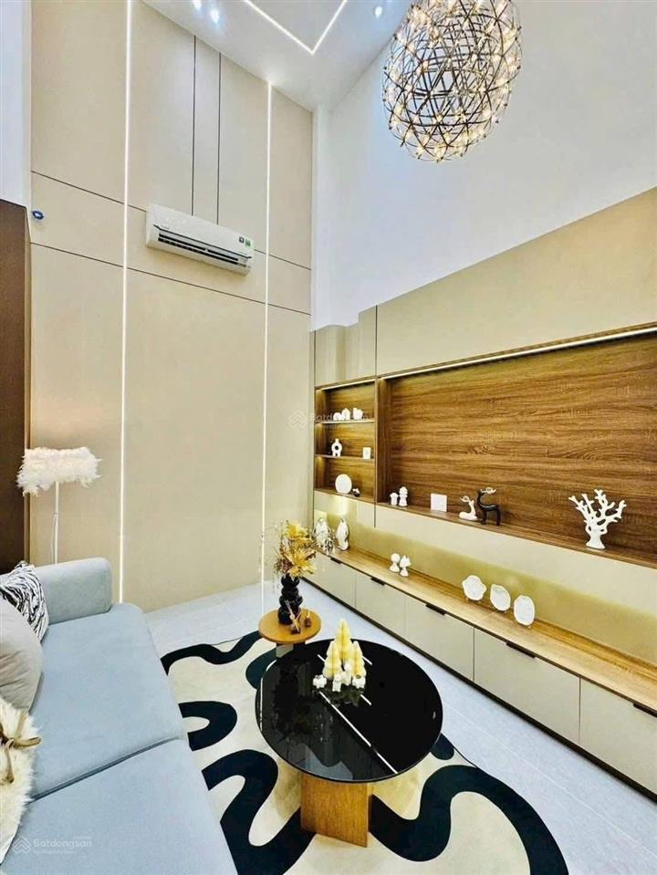 Bán nhà đẹp đ. bắc hải, q3, dt 69m2, giá 4,6 tỷ, gần công viên lê thị riêng, cho thuê 26 tr/tháng