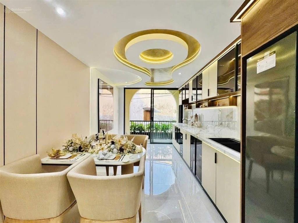 Bán nhà đẹp đ. bắc hải, q3, dt 69m2, giá 4,6 tỷ, gần công viên lê thị riêng, cho thuê 26 tr/tháng