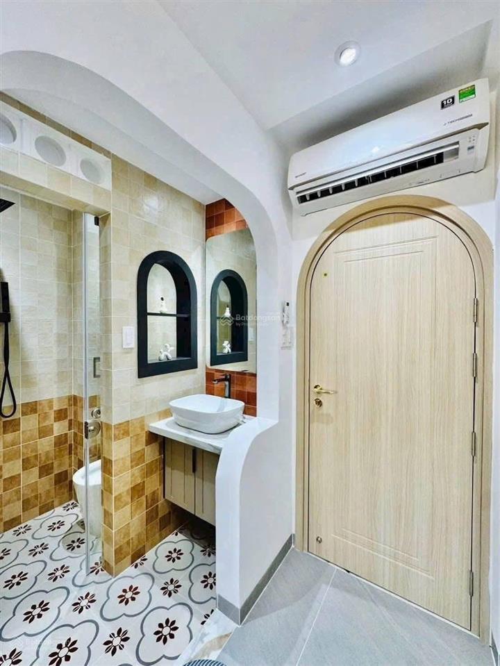 Bán nhà đẹp đ. bắc hải, q3, dt 69m2, giá 4,6 tỷ, gần công viên lê thị riêng, cho thuê 26 tr/tháng