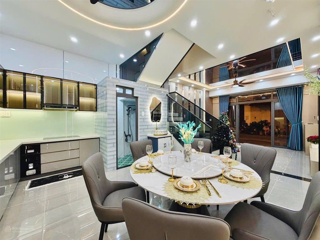 Bán nhà nơ trang long, bình thạnh, giá chỉ hơn 4,67 tỷ/70m2, gần học viện cán bộ , còn hđ thuê 26tr