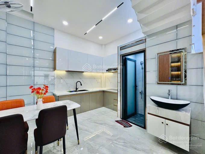 Bán nhà riêng tại tân hưng, q. 5, giá 3,9 tỷdt hơn 75m2, gần siêu thị the garden mall, hđ thuê 25tr