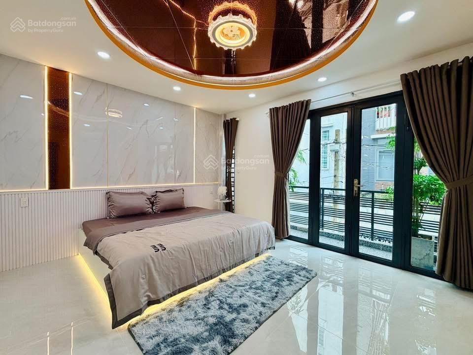 Cô 3 bán nhà nguyễn hữu cầu, q1, dt 70m2, giá 4,6 tỷ, đang thuê 33tr/tháng, gần cv lê văn tám