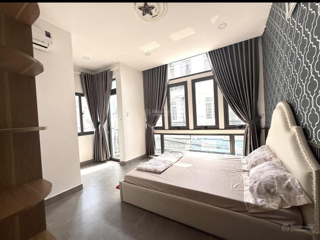 Bán nhà đ. hùng vương, q. 10, dt 68m2 cách ngã 6 cộng hoà 1,3 km, hđ thuê 19tr/tháng