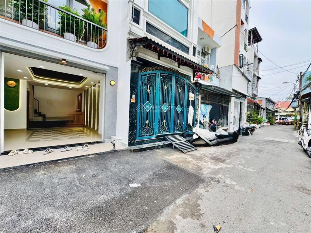 Bán gấp nhà đường huỳnh tấn phát, quận 7, 3,7 tỷ, với 55m2, đang cho thuê 15tr/tháng