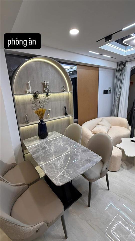 Bán gấp nhà trần phú, q5, dt 71.4m2 gần ngã 6 cộng hòa, giá 4,2 tỷ,đang còn hđ thuê 25 triệu/tháng