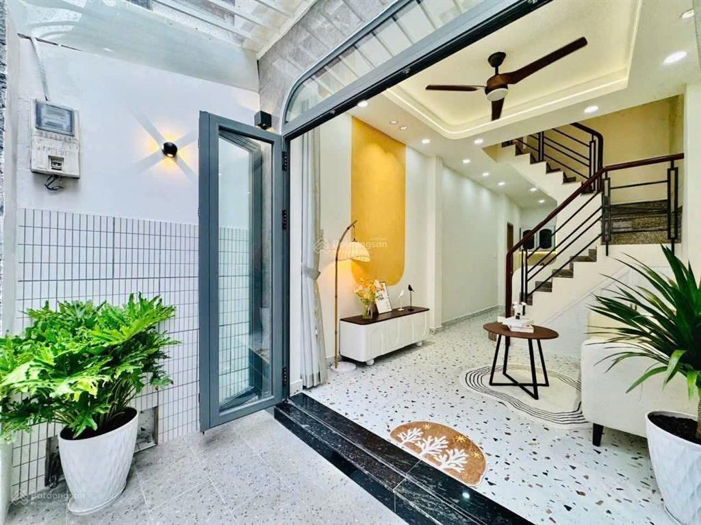 Cô 3 bán nhà đ. phan văn khỏe, q6, 68m2, giá ,6 tỷ, cách coopmart hậu giang (5 phút đi xe)