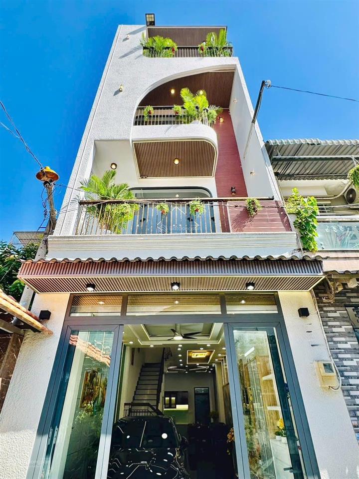 Nhà đẹp cách chợ tân định 100m đường nguyễn hữu cầu, quận 1. 65,2m2. cho thuê 25 triệu