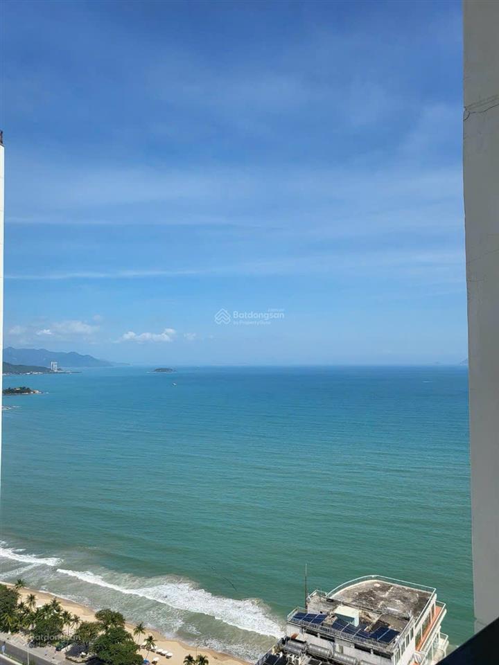 Căn n2912 tại tháp bắc diện tích 51.7m2. đã có sổ đỏ chính chủ và đầy đủ nội thất